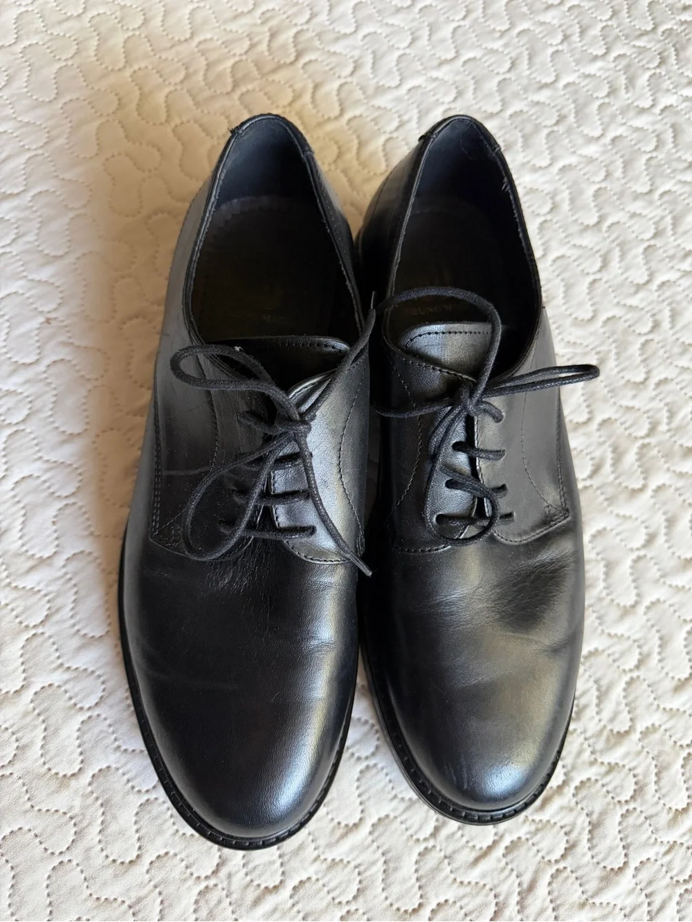 Bruno Magli Men’s Classic Black Leather Derby Shoes Lace-Up Design Size 9